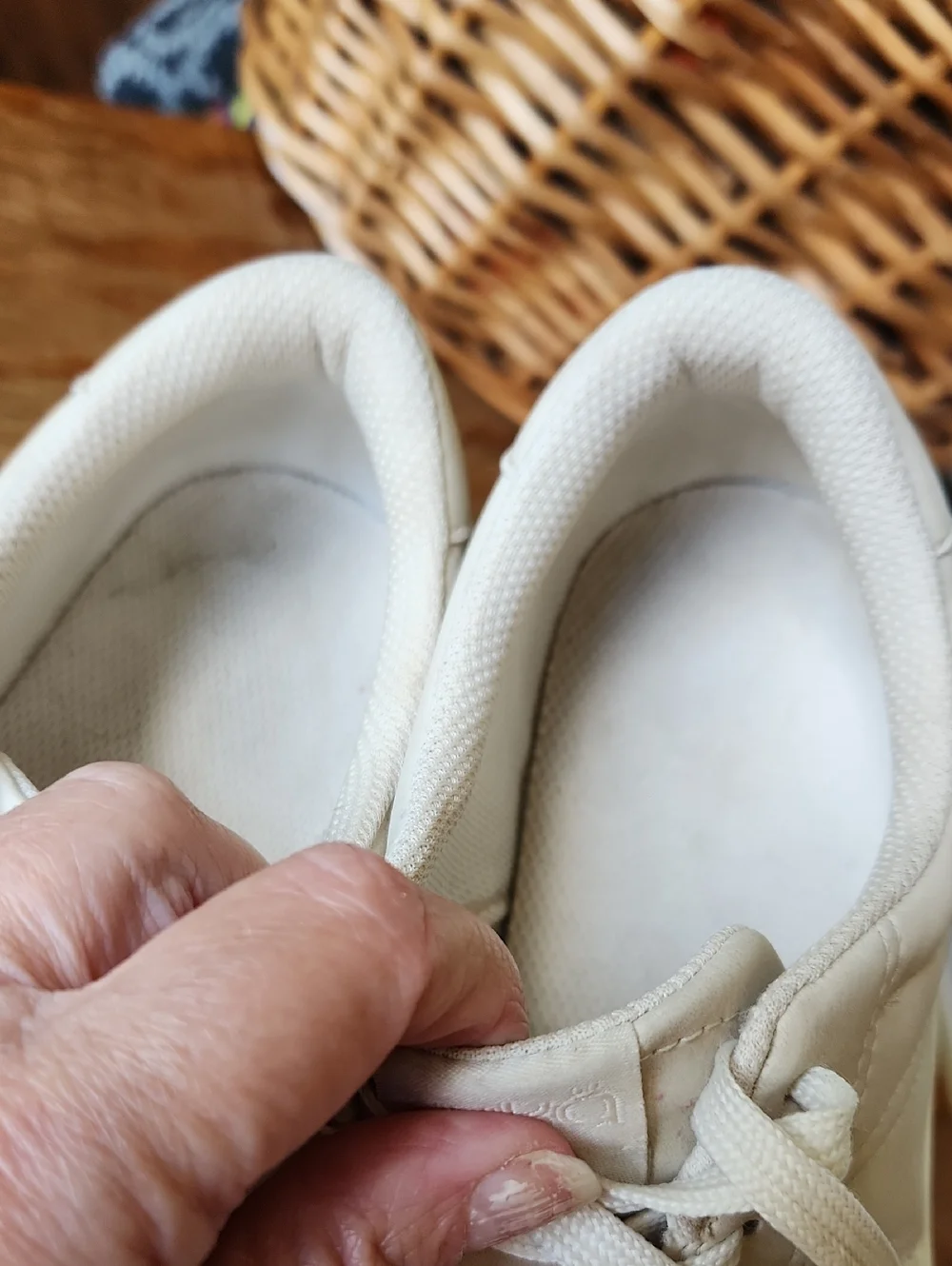 Ryka Viola Classic Lace Up Casual Sneakers Size‎ 8.5 Cream