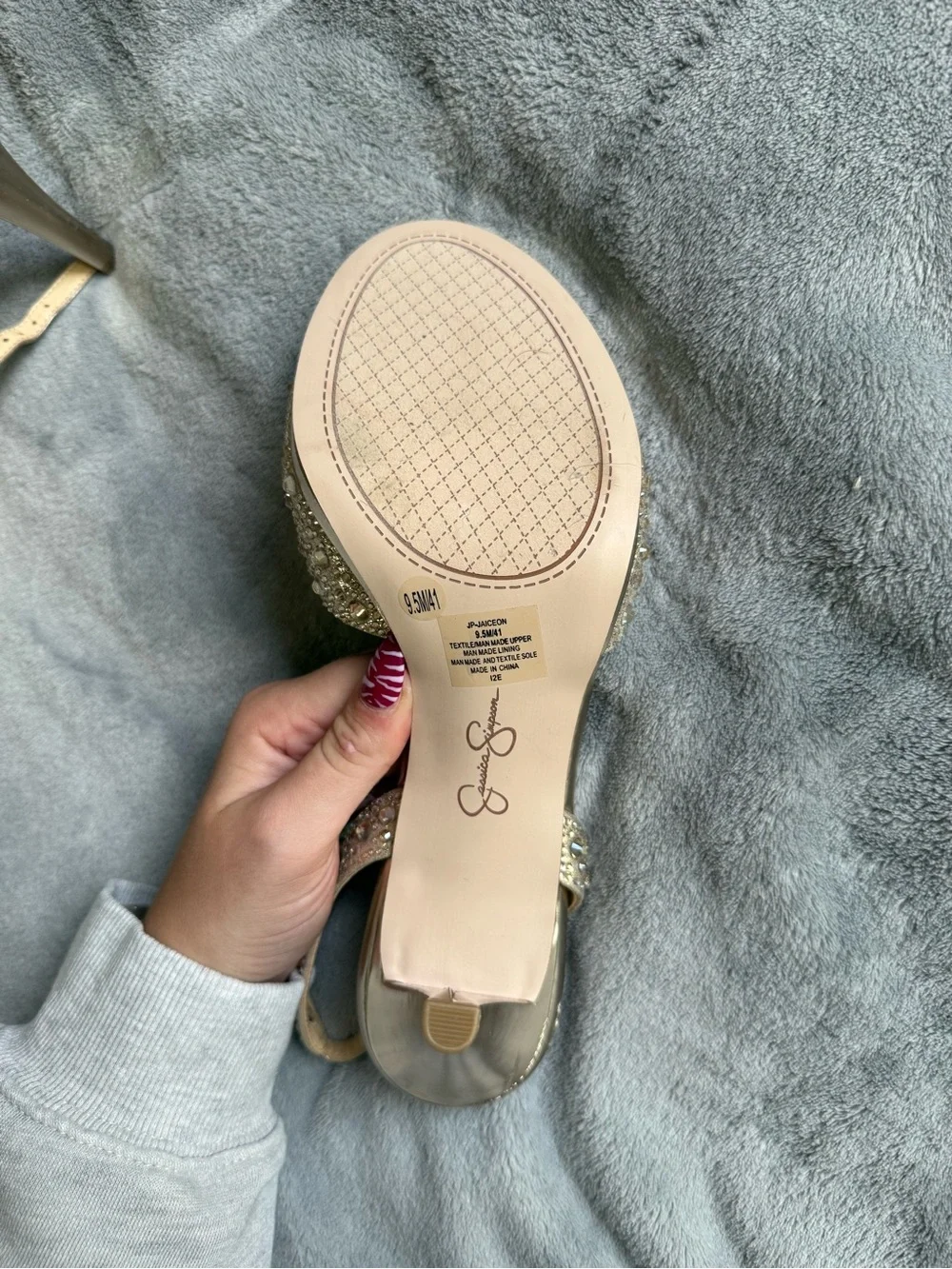 Jessica Simpson glamorous slingback