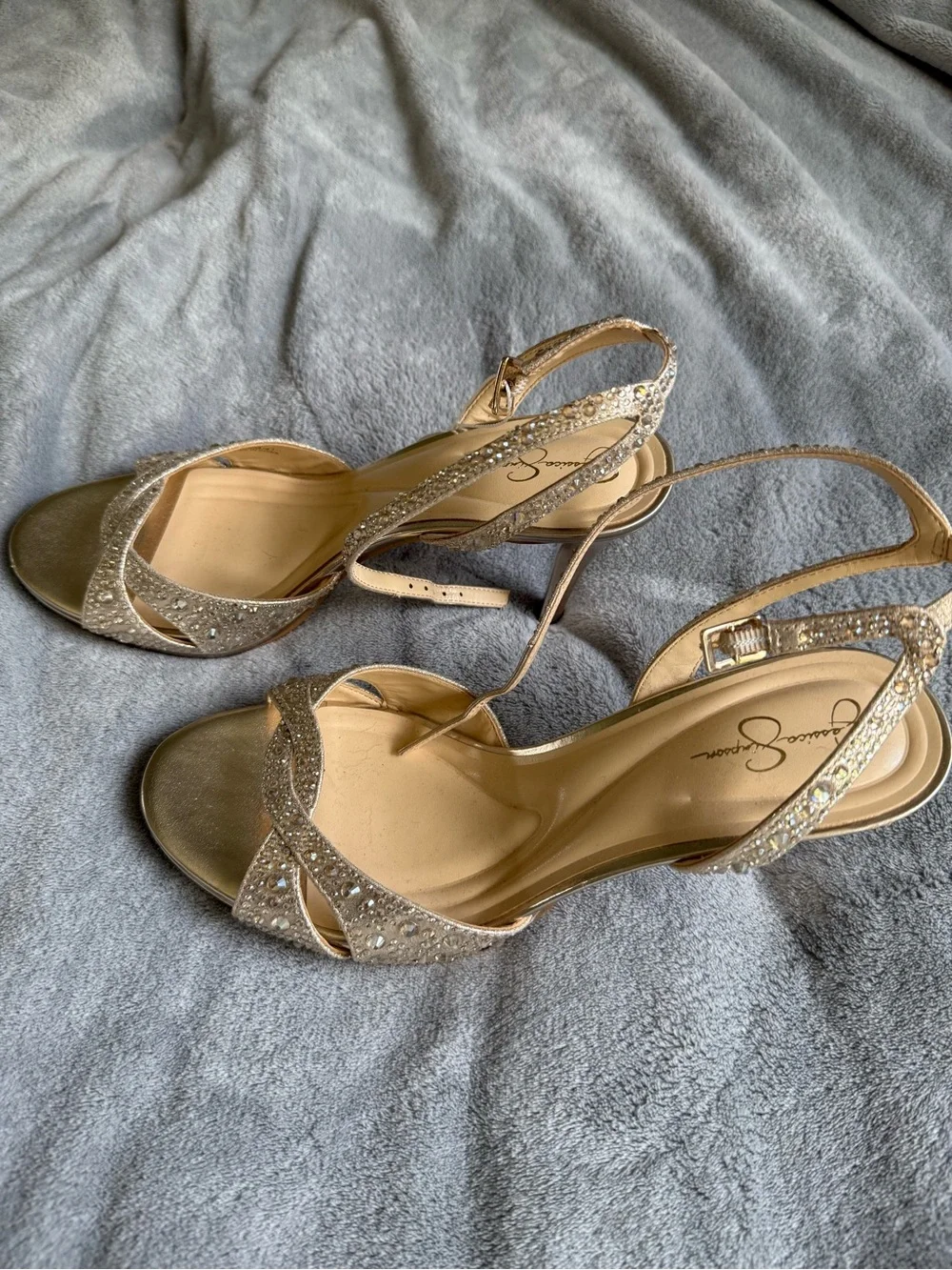 Jessica Simpson glamorous slingback
