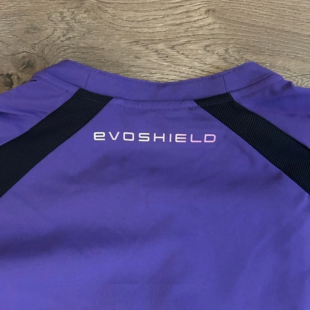 Evoshield small pull zipper