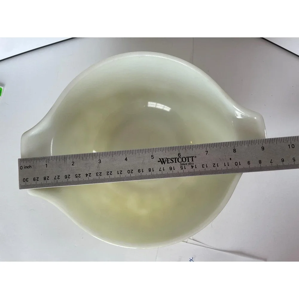 Pyrex capacity which collection