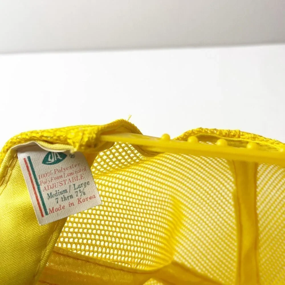 Vintage mesh snap