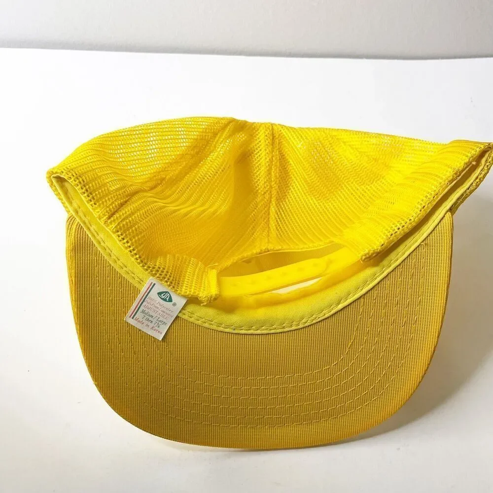 Vintage mesh snap