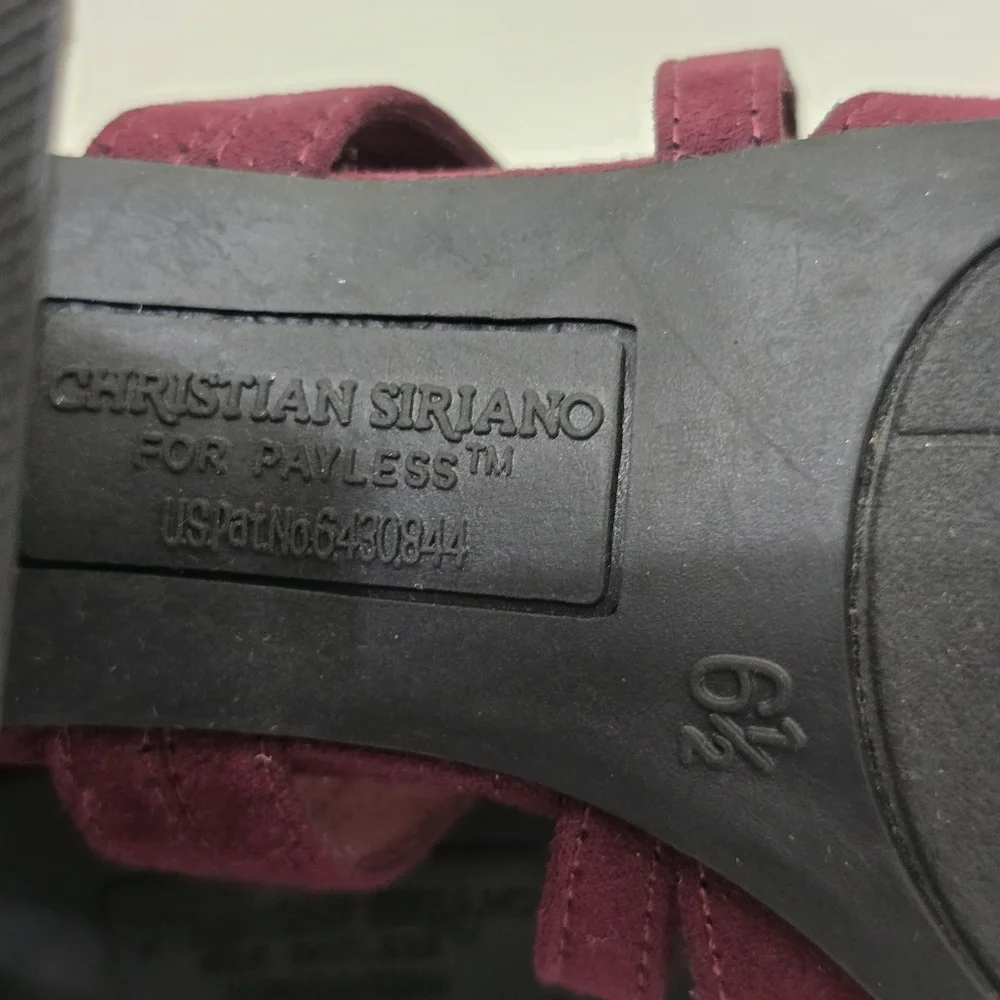 Christian Siriano size color