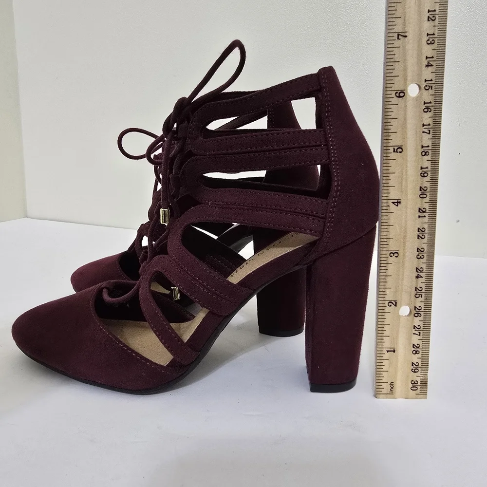 Christian Siriano size color