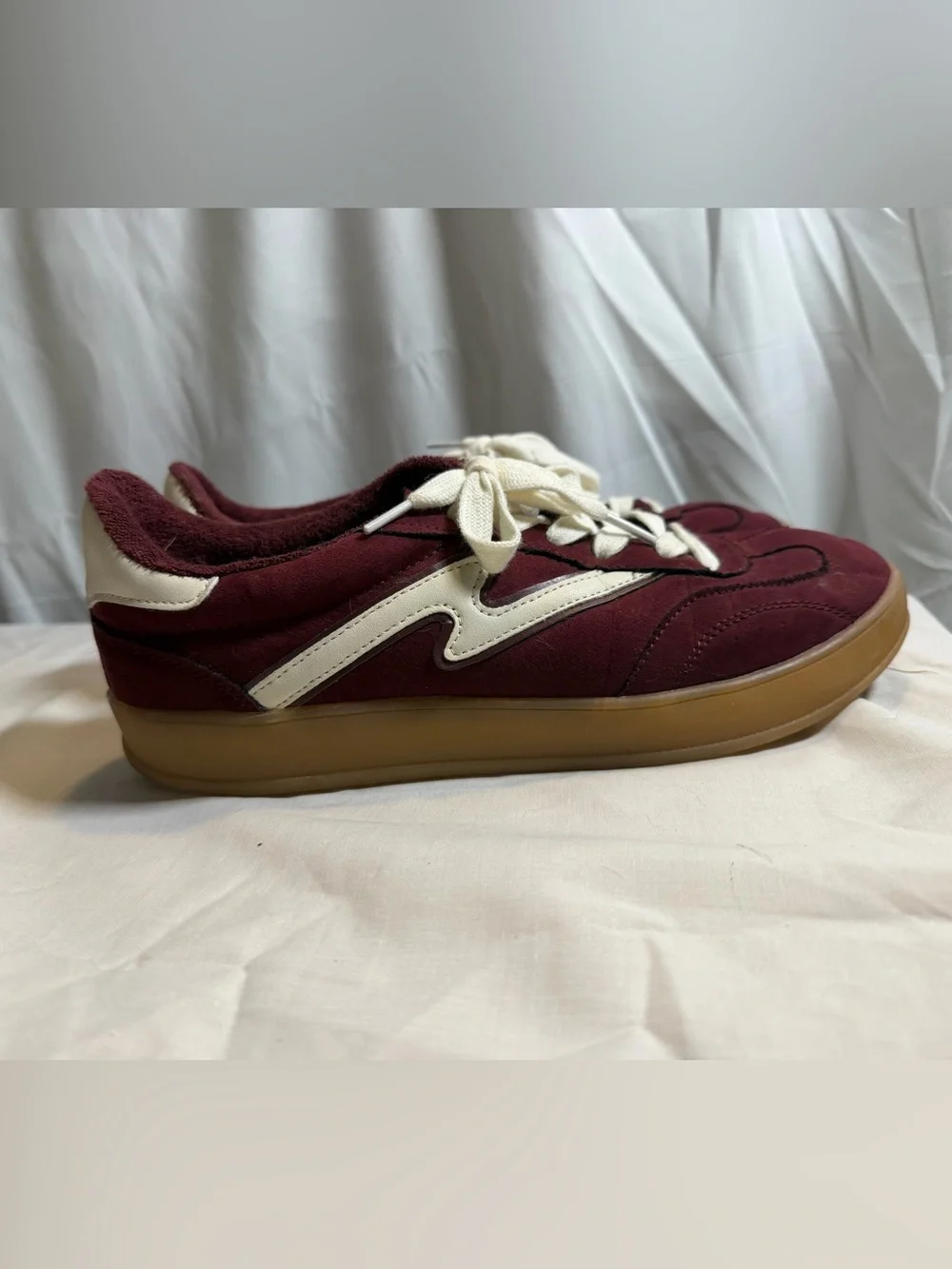 Madden Girl maroon suede