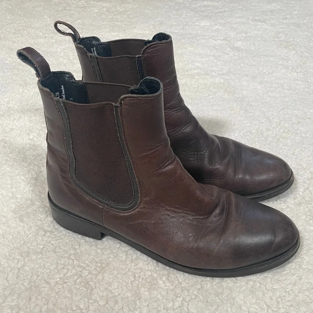 Thursday Boot Company panels broken