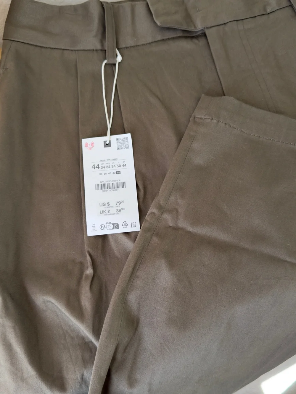 Zara Relaxed fit men’s size 44 new
