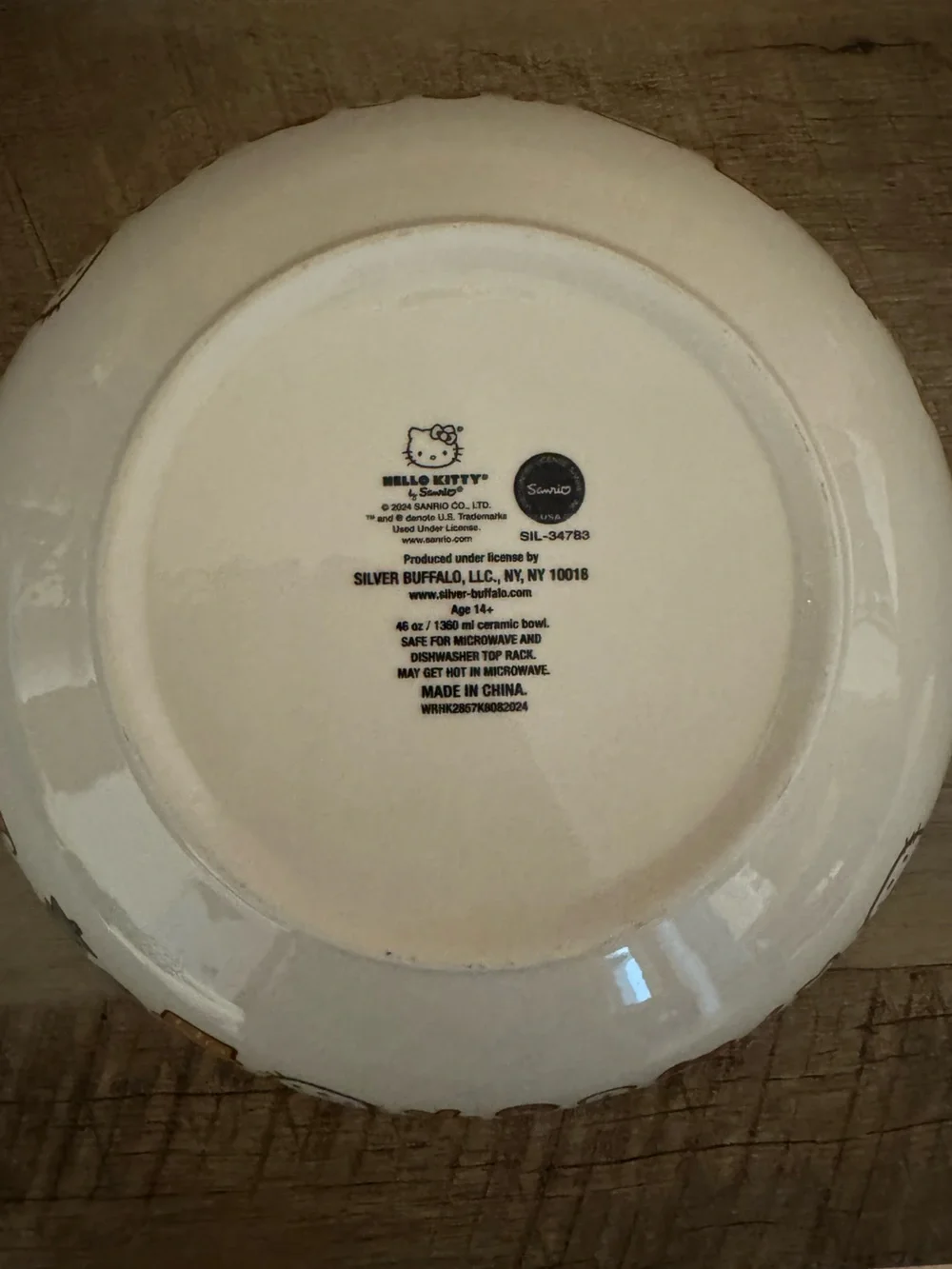 Hello Kitty owned plate oz