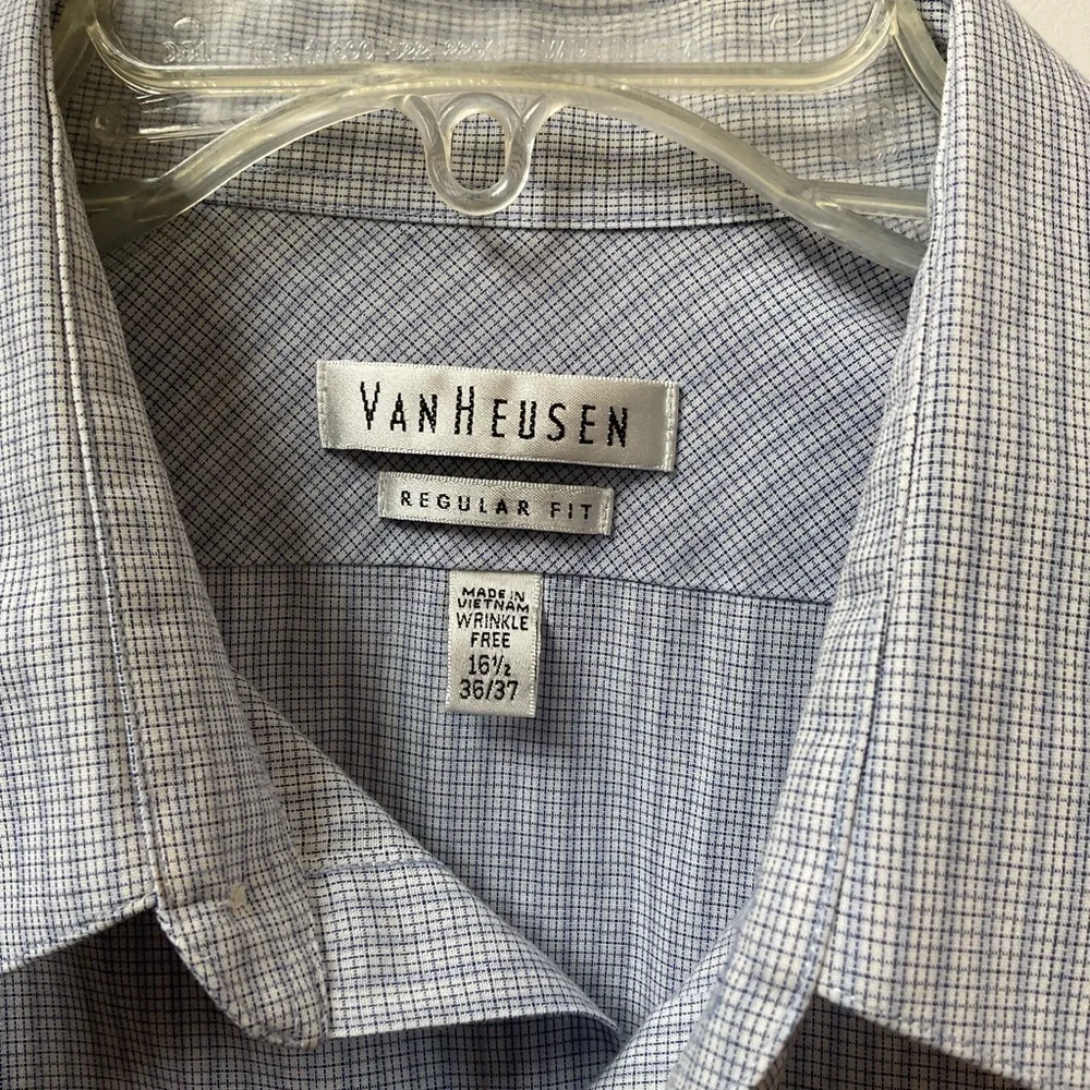 Van Heusen blue 16