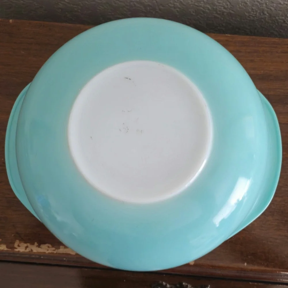 Pyrex quart classic
