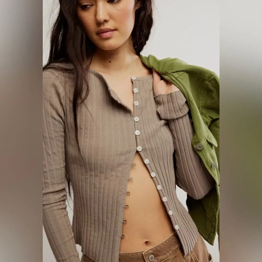 NWOT Free People Tilly Long-Sleeve button up Cardi - otter tan brown -, Medium