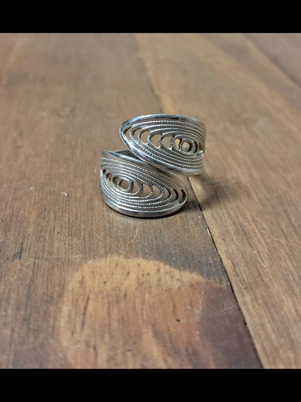 Sarah Coventry ring silver statement