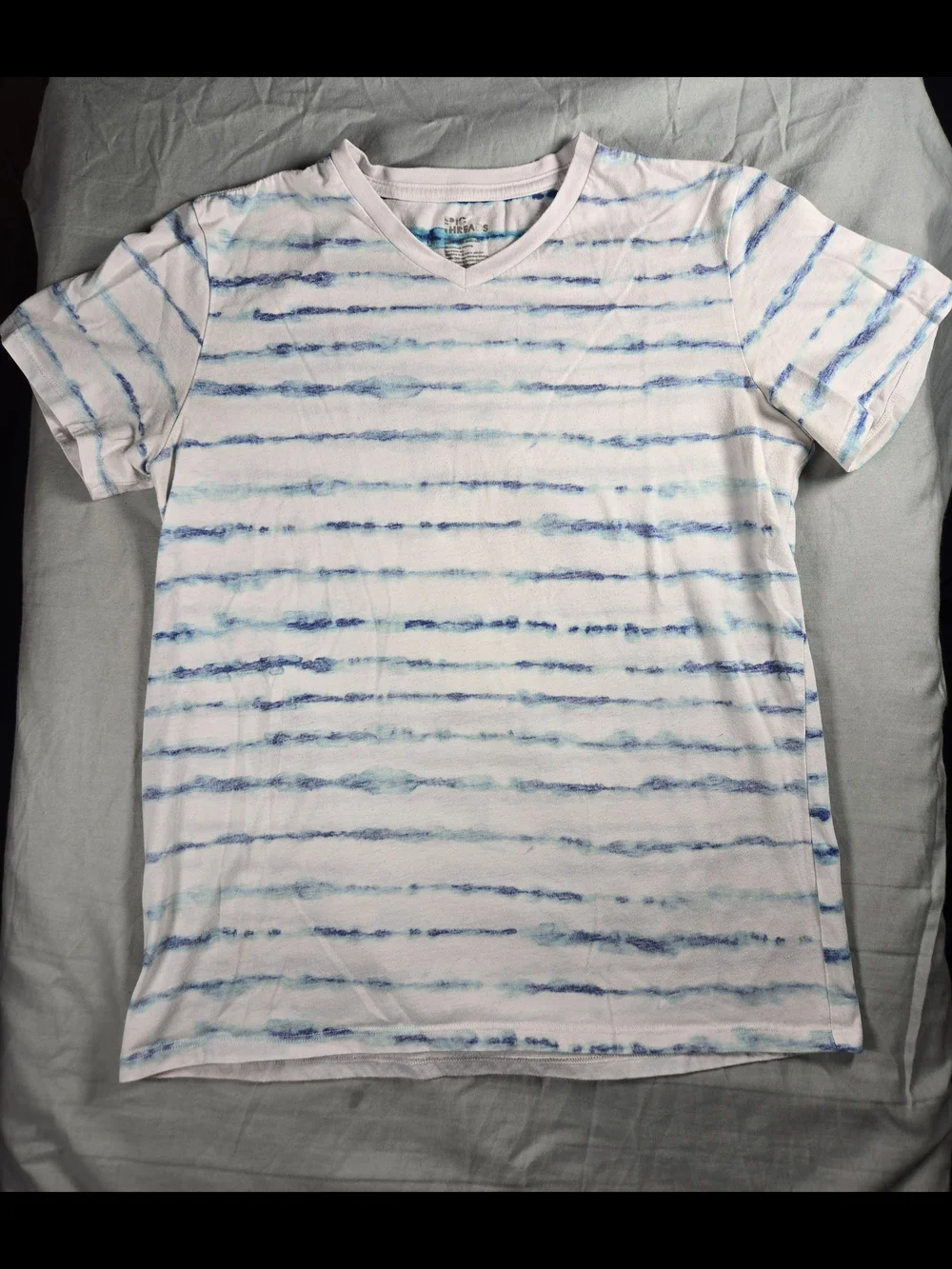 Epic Threads Boys Striped V-Neck Cotton Knit Tee White/Blue Short Sleeve XL Teen