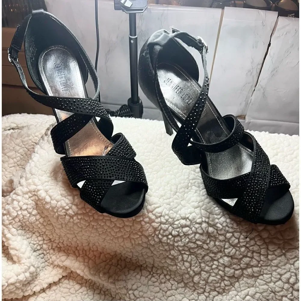 Jennifer Lopez  Heels