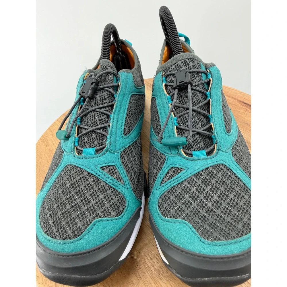 OluKai eleu trainer