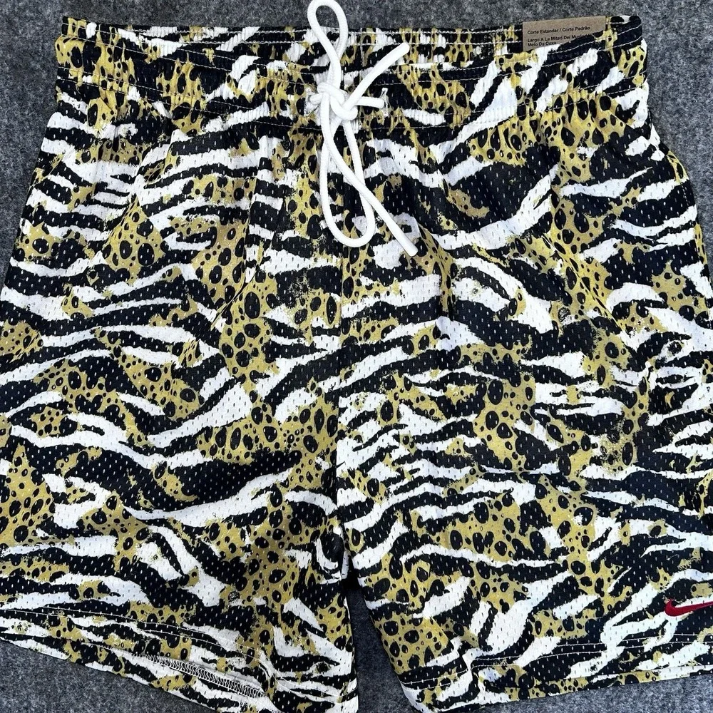 NIKE‎ PRACTICE MESH DRI-FIT MEN'S SHORTS ANIMAL PRINT HV6933-100 SIZE SMALL NWT