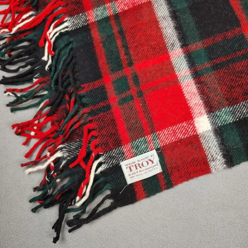 Vintage 60s TROY MILLS Wool Blanket Tartan Plaid Holiday Throw Lap Fringe Cozy‎