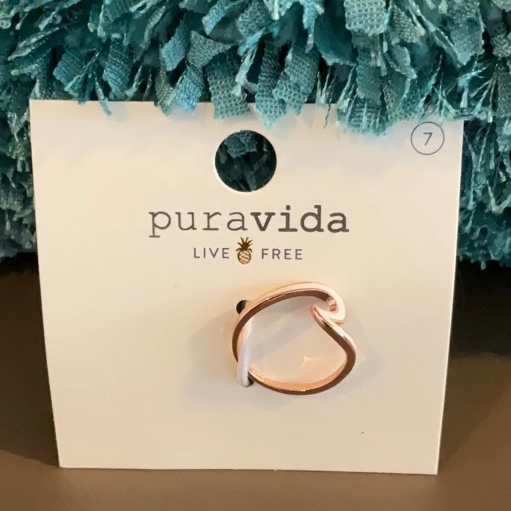 Puravida 🐚 rose gold white wave ring