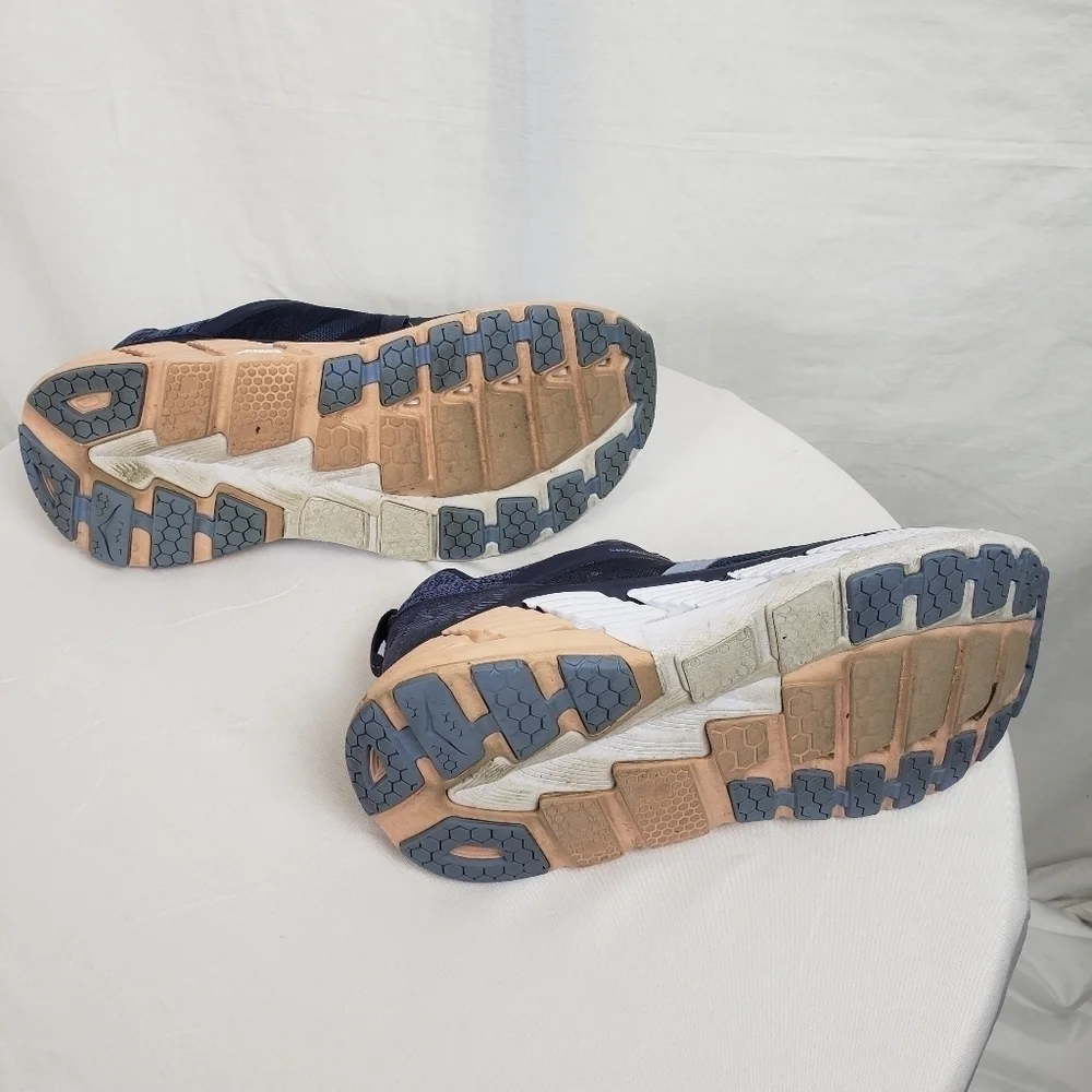 Hoka running shoe gaviota