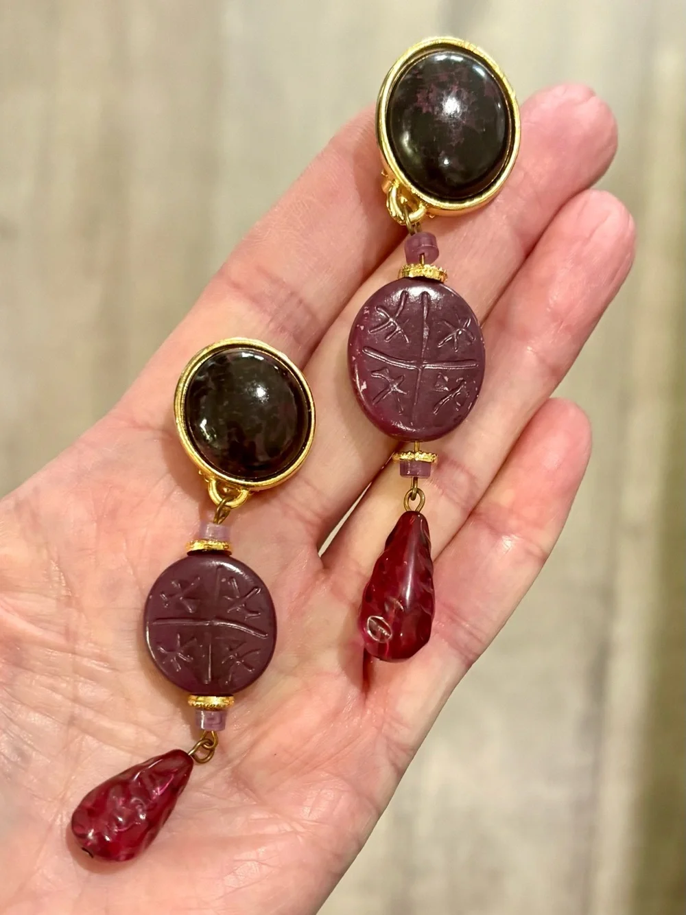 Vintage Artisan Clip On Dangle Earrings Burgundy Plum Glass Gold Tone 3.25”