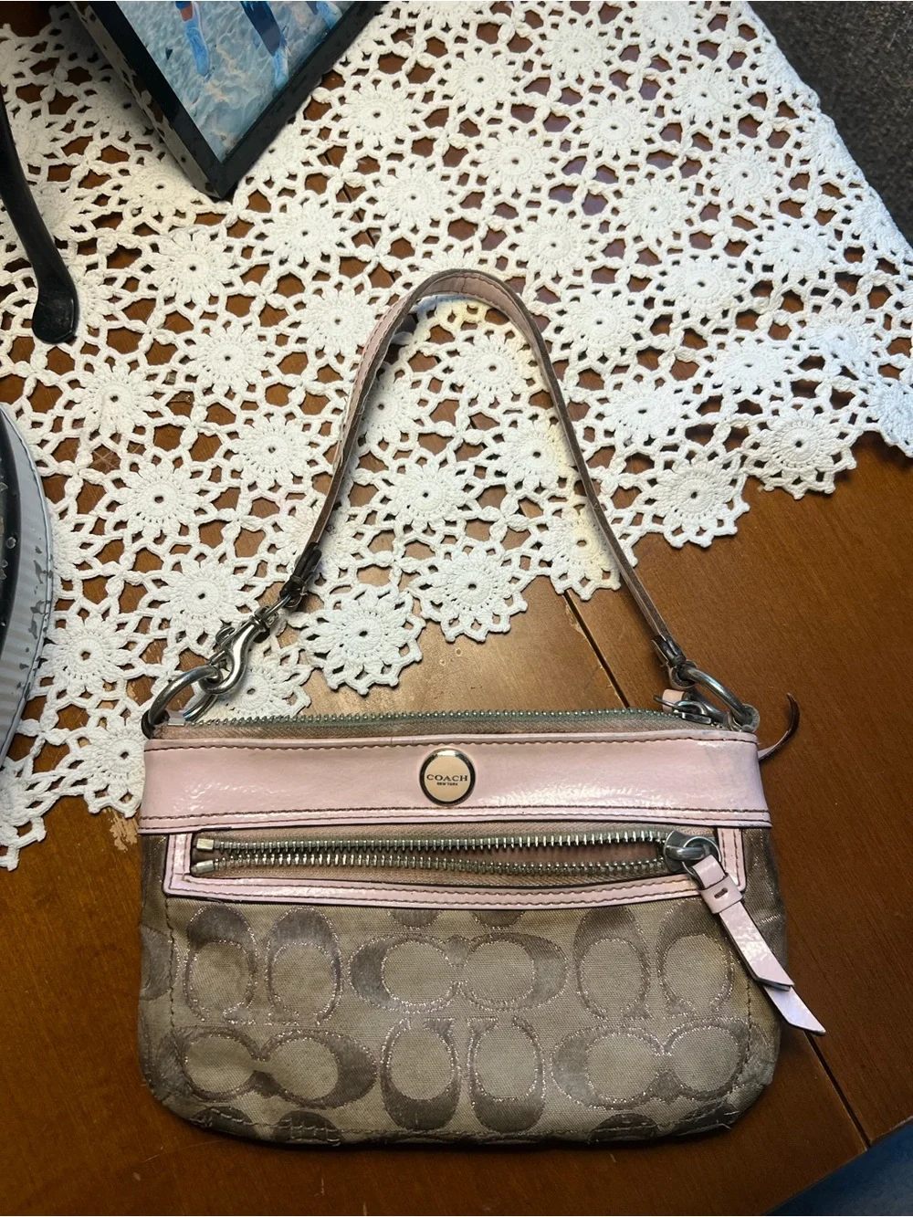 Coach wristlet taupe