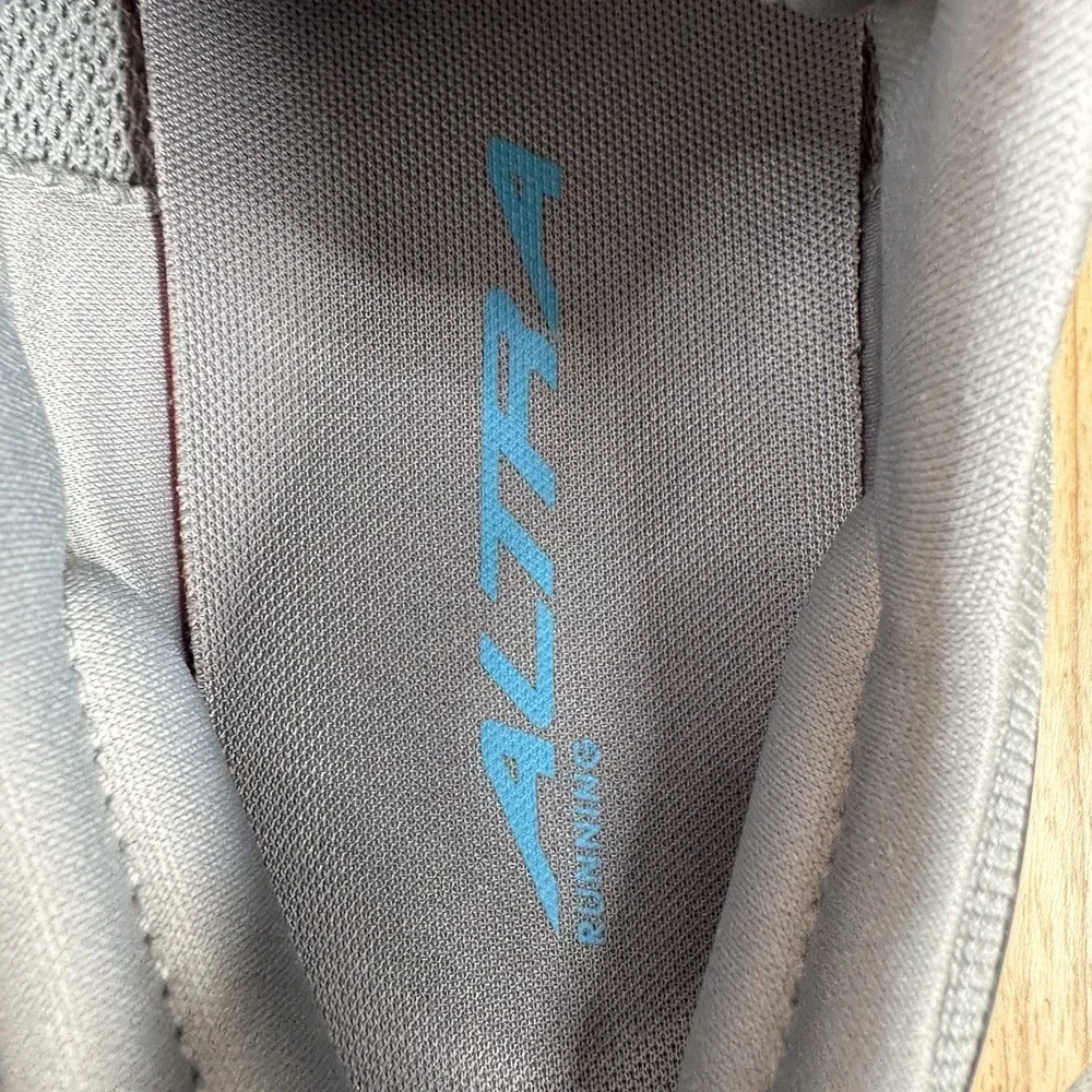 Altra excellent pre