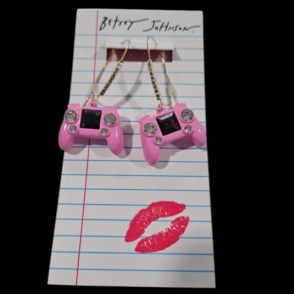Betsey Johnson betsey johnson