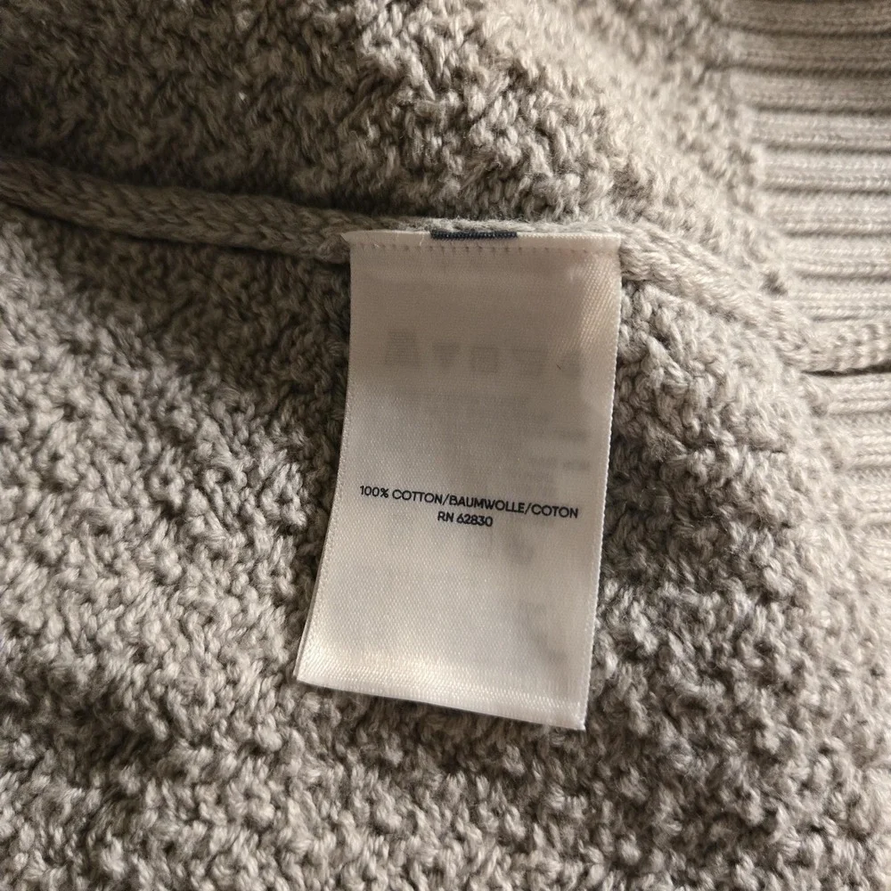 Lands End packaging hand from