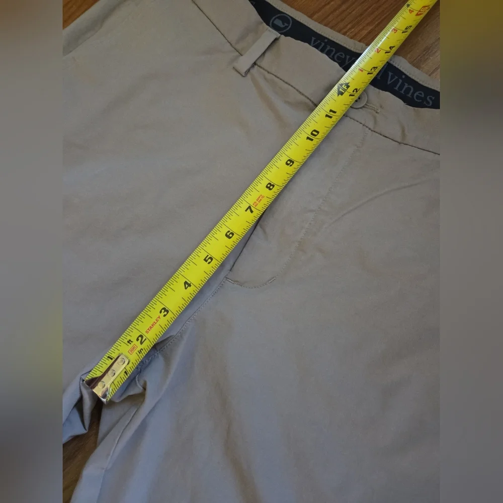 Vineyard Vines comfortable athletic