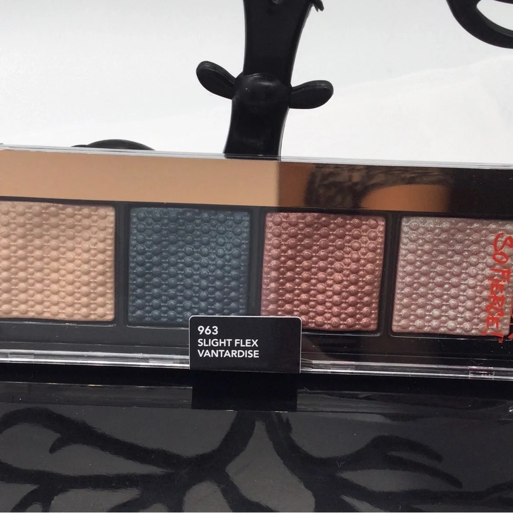 Revlon vibrant palette