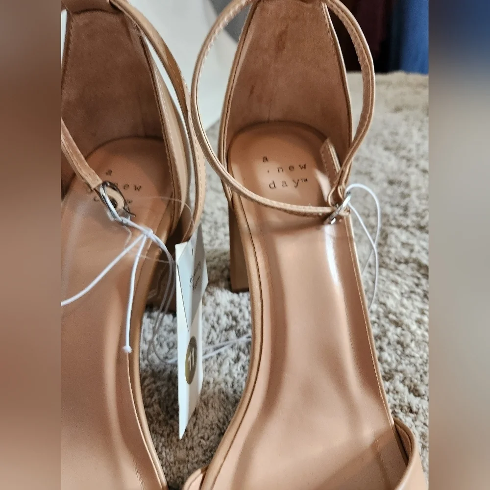 Women's A New Day Size 9 Shelly Heels w/Memory Foam 3.75
