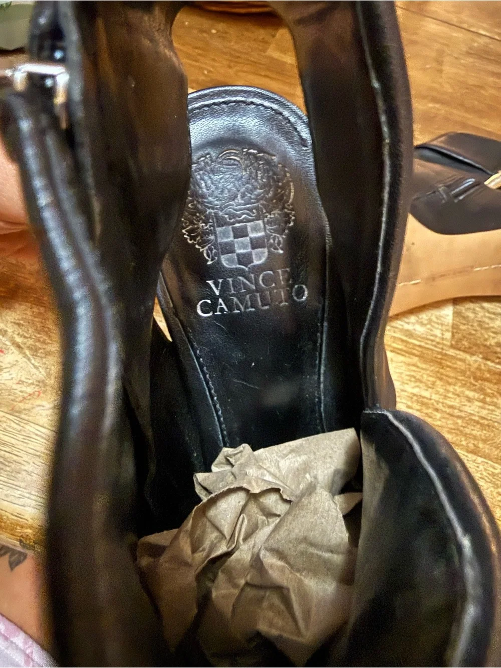 Vince Camuto Womens Black Leather Peep Toe Zipper closure Careeta Heels Size 10