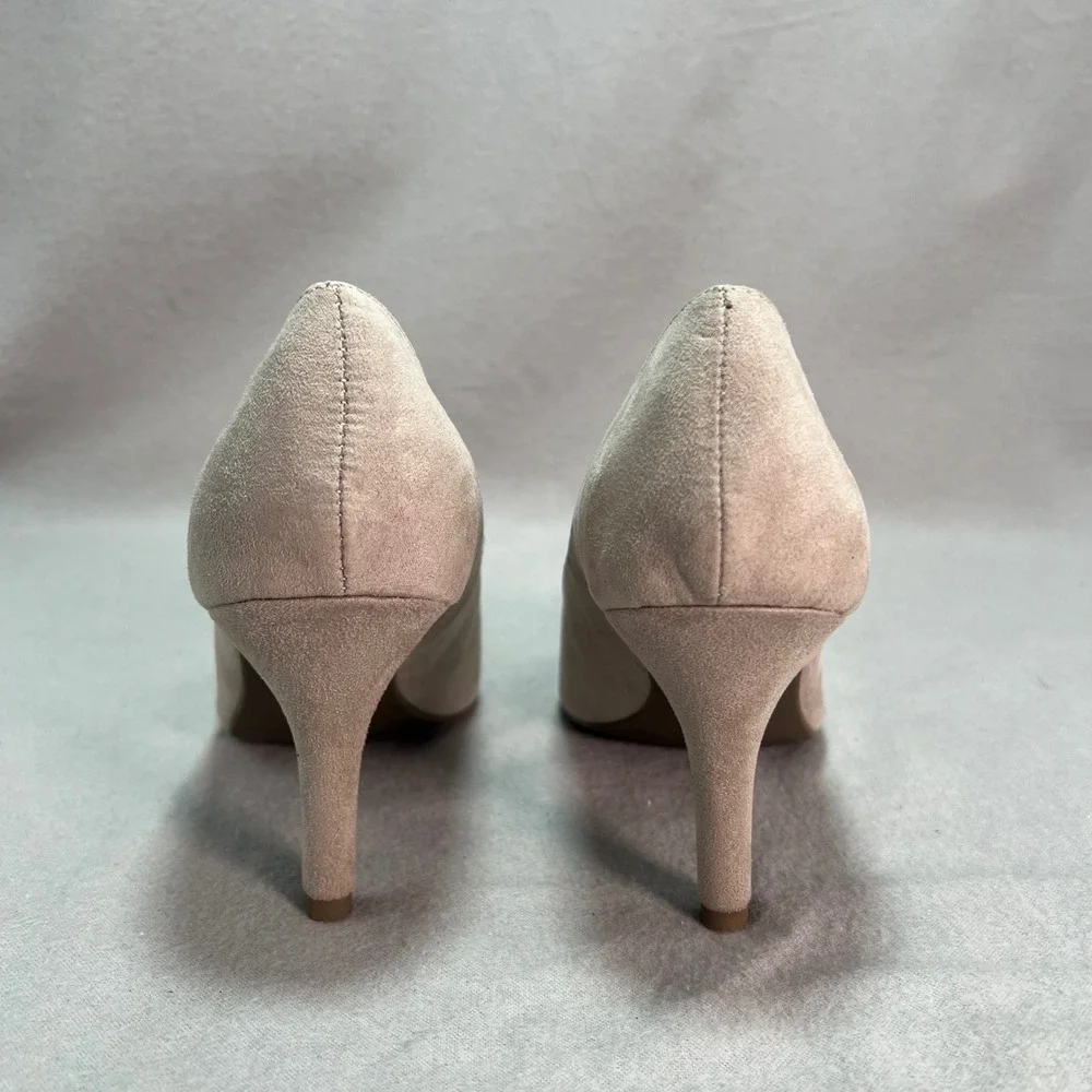 Liz Claiborne Pumps Koala Grey Faux Suede Pearl‎ Strappy Elegant Neutral 9 WIDE