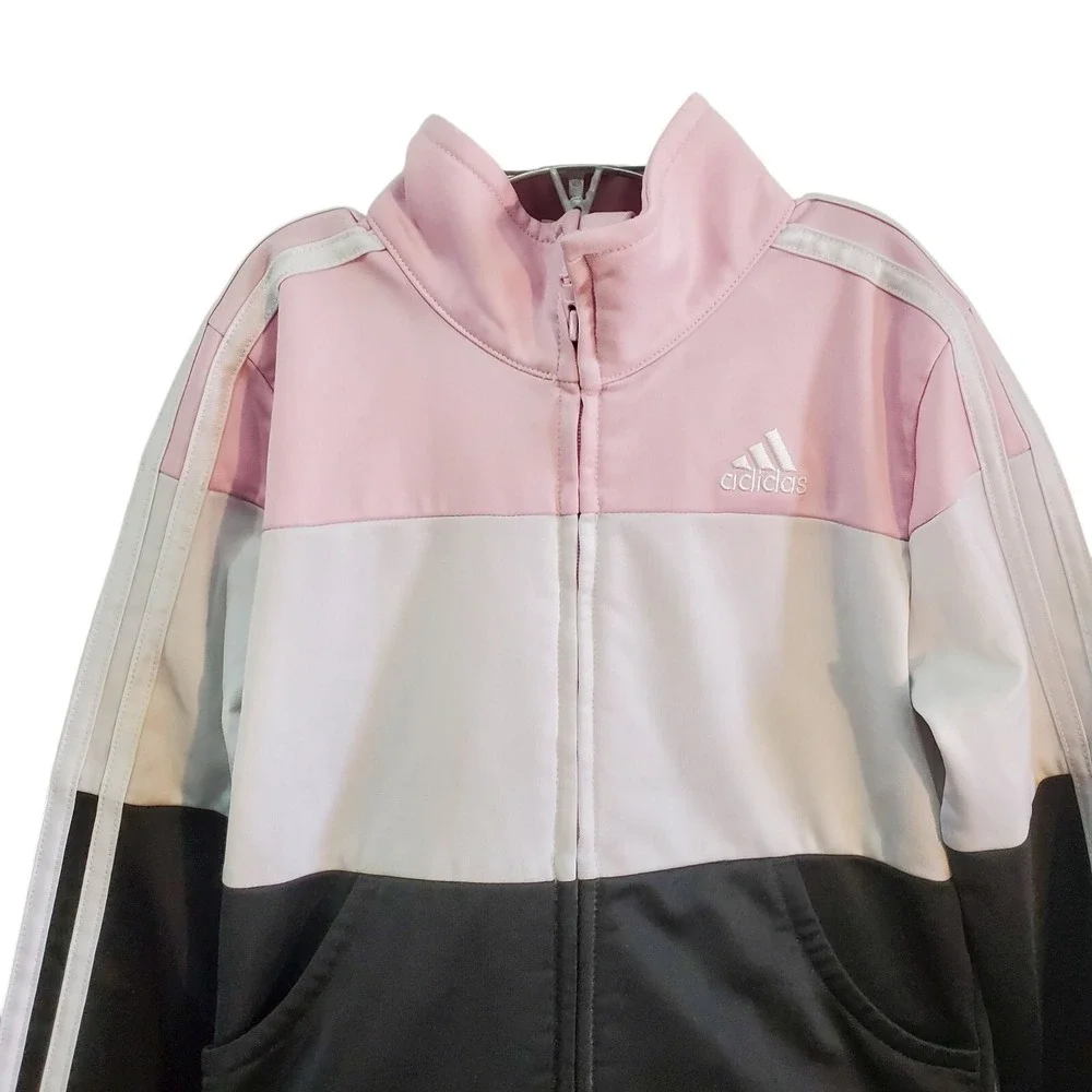 adidas sporty style