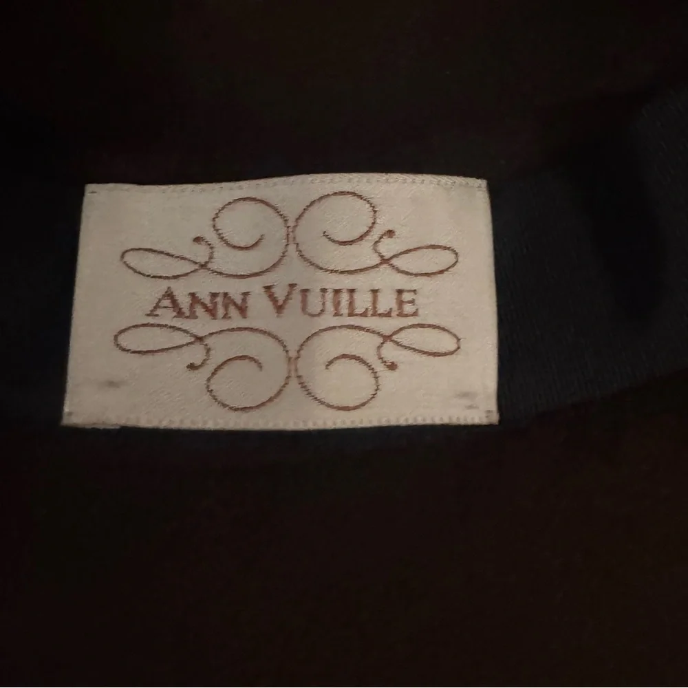 Vintage‎ Ann Vuille 1980s Brown Felt Hat Velvet Band Large Rosette Flower
