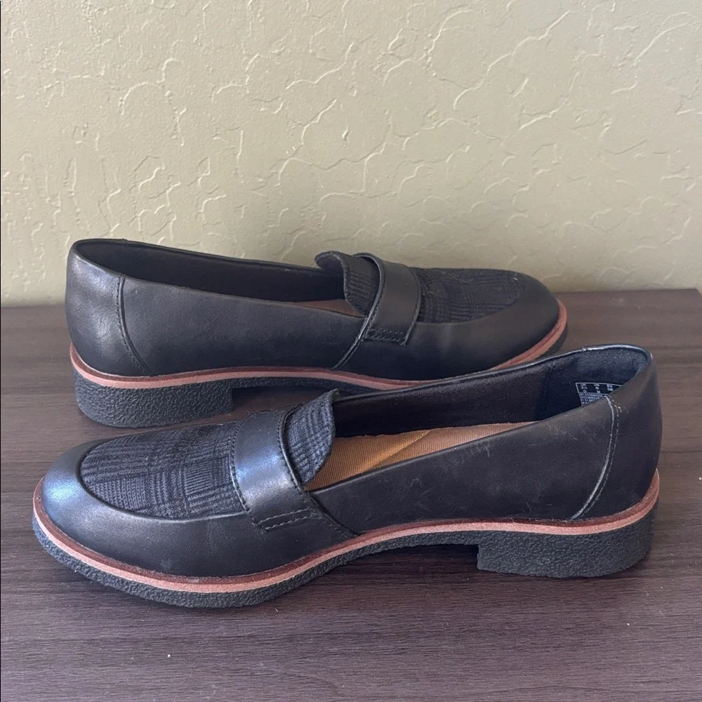 Clark’s Griffin Sail‎ Black Loafer Size 6