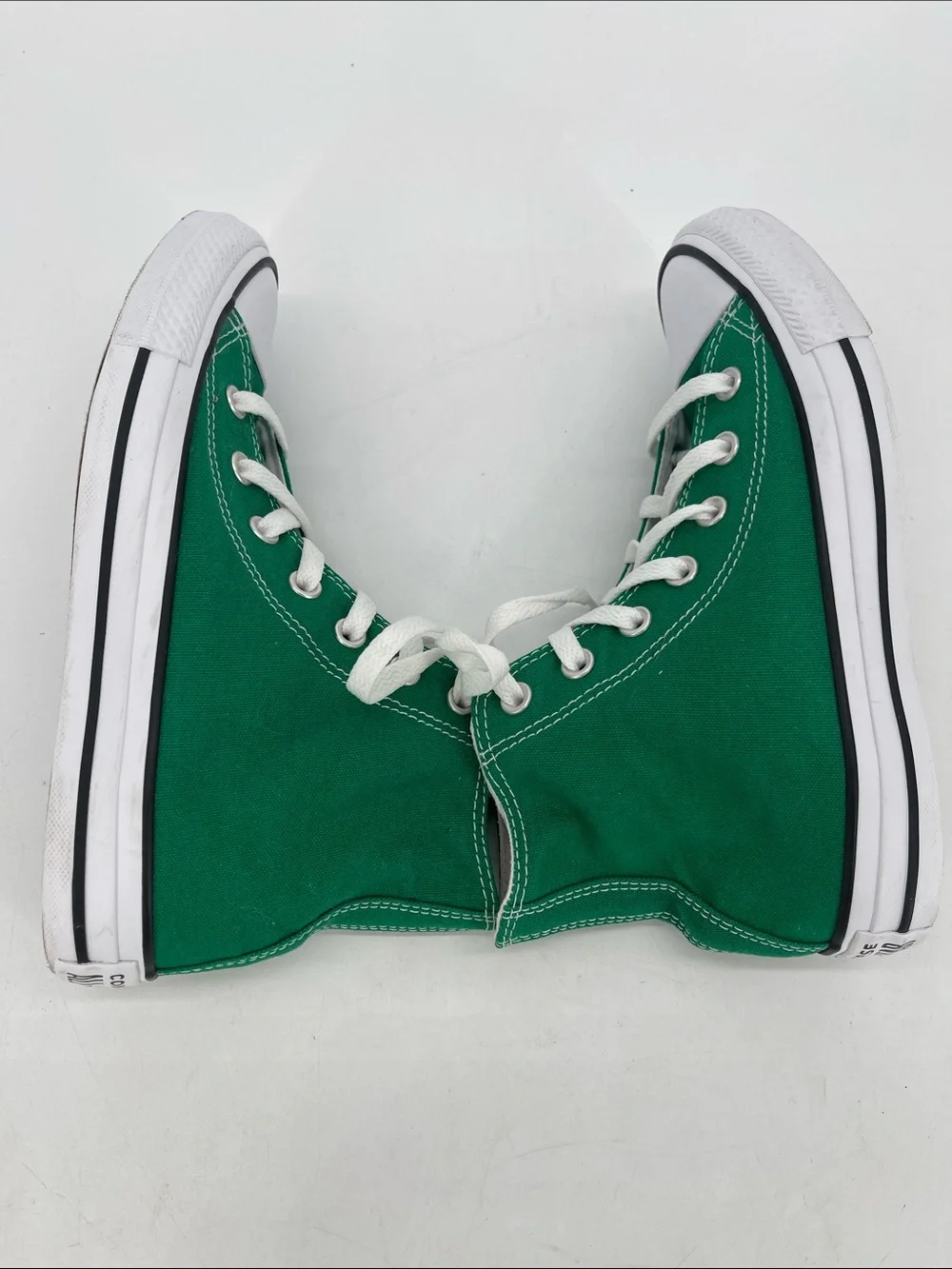 Converse gently worn