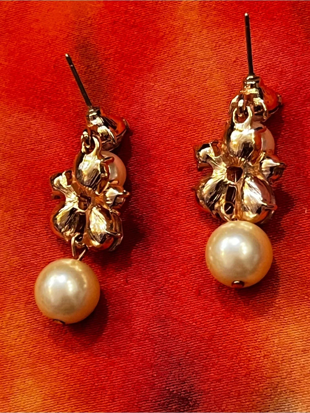 N/A pearls gold wear