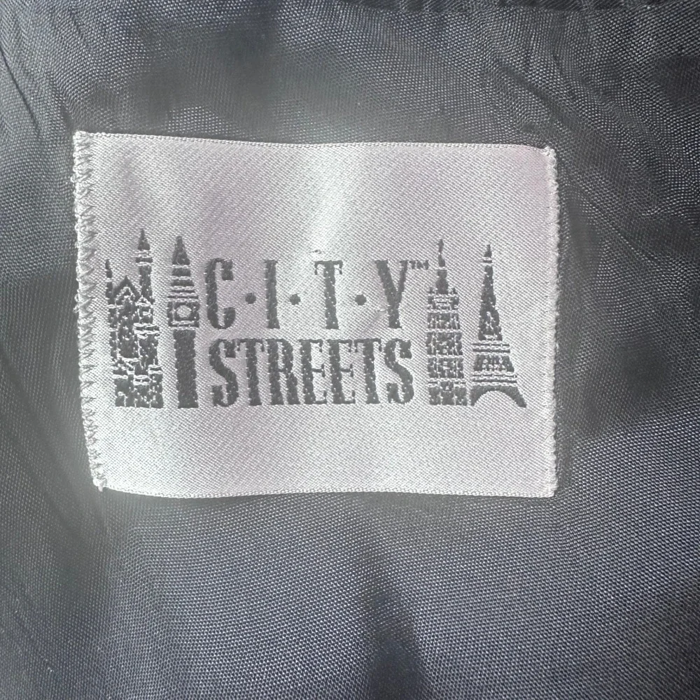 City Streets sophisticated two