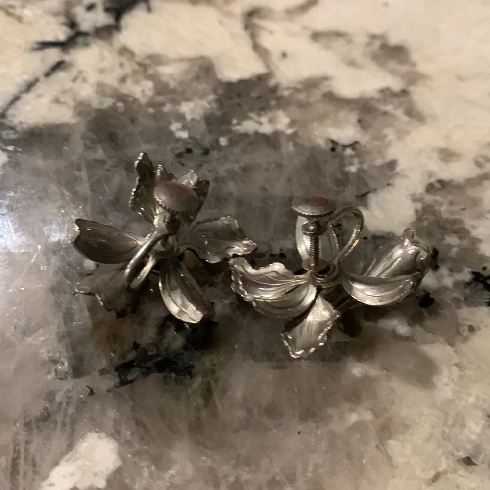 Three Pairs of‎ Vtg Silver Tone / Black Clip-on & Screw-back Earrings.
