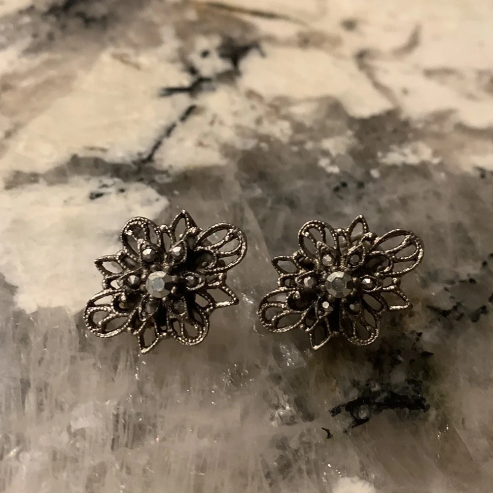 Three Pairs of‎ Vtg Silver Tone / Black Clip-on & Screw-back Earrings.