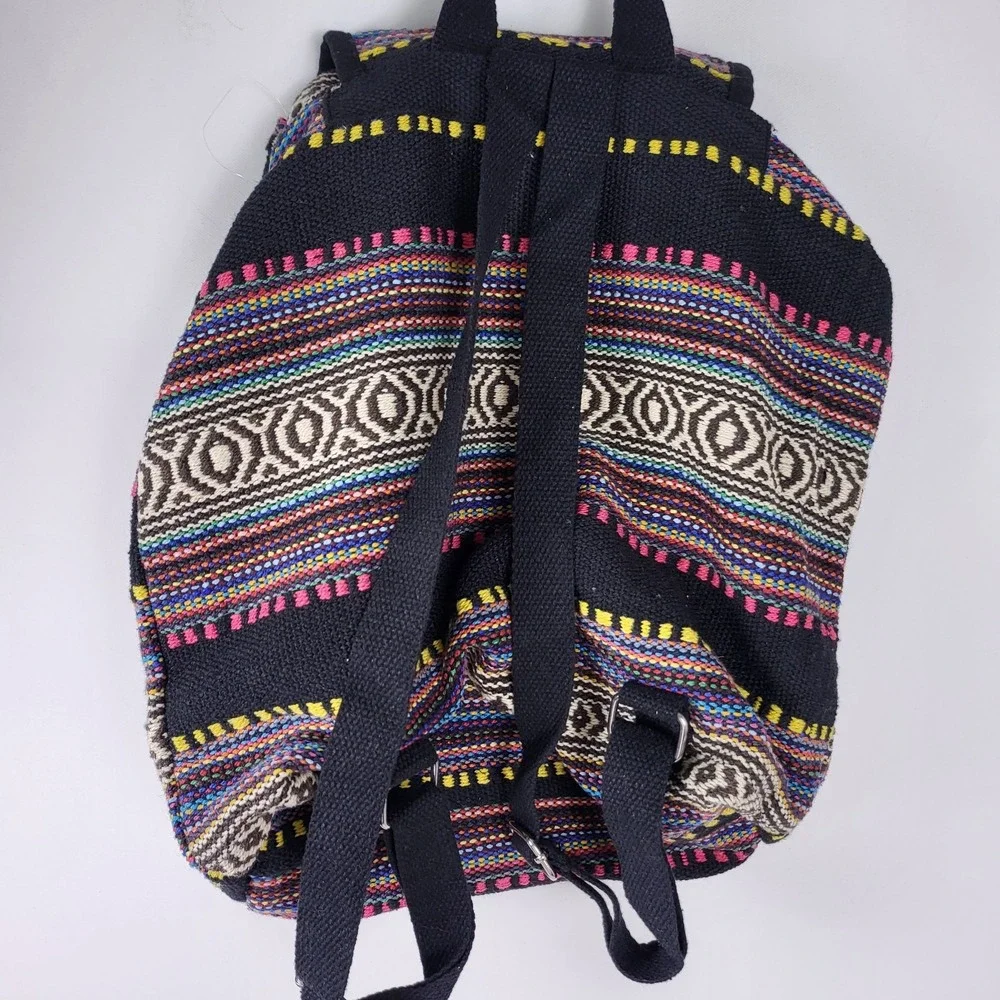 N/A woven medium