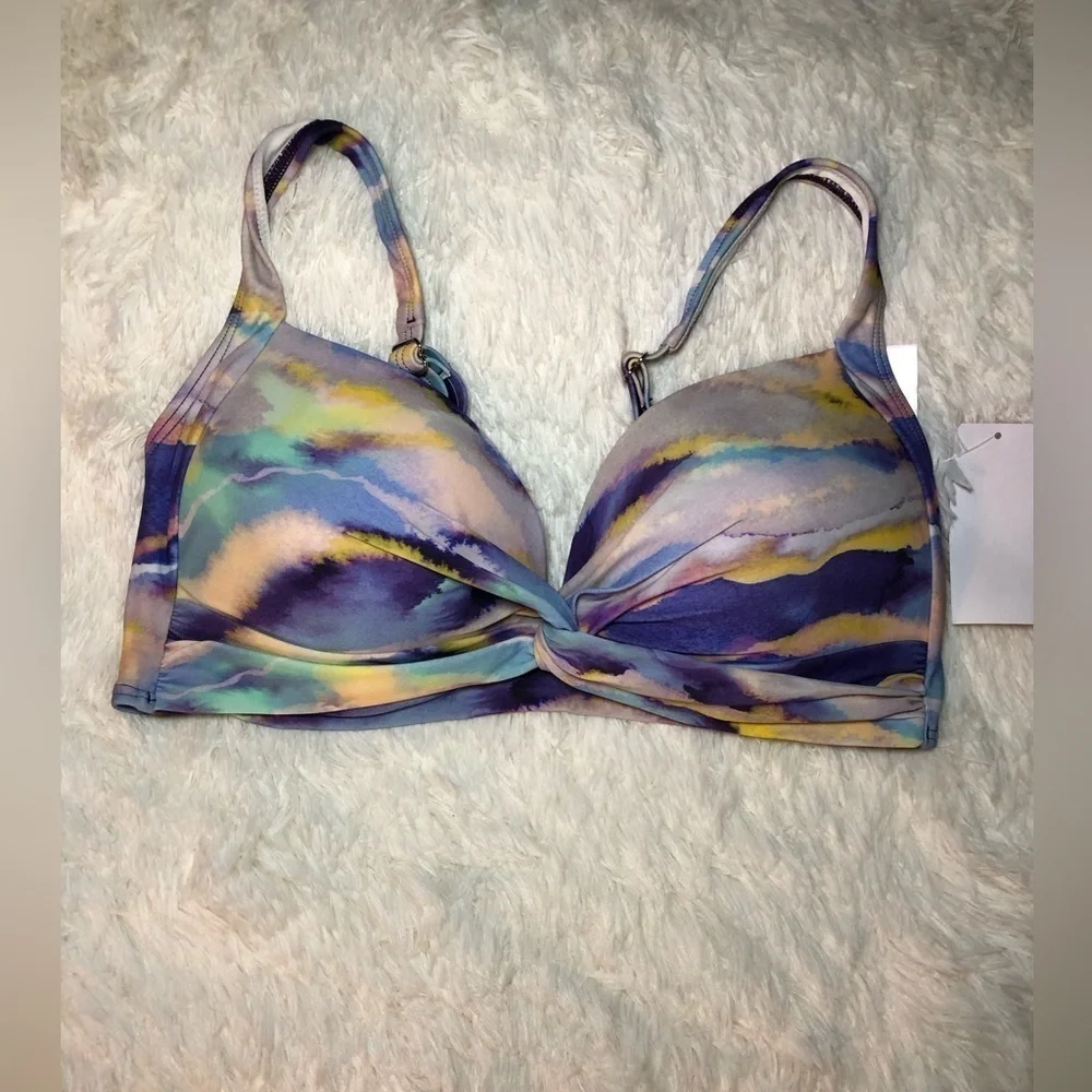 VENUS dive into