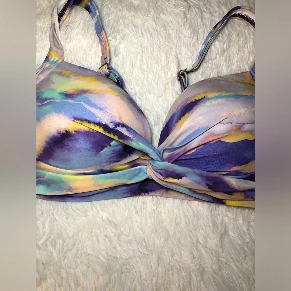 VENUS dive into