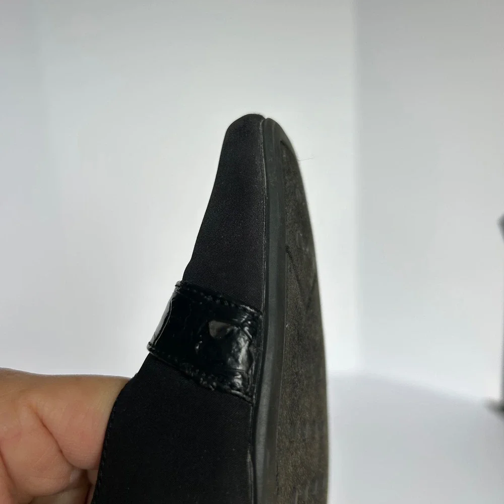 Life Stride silhouette adds accent