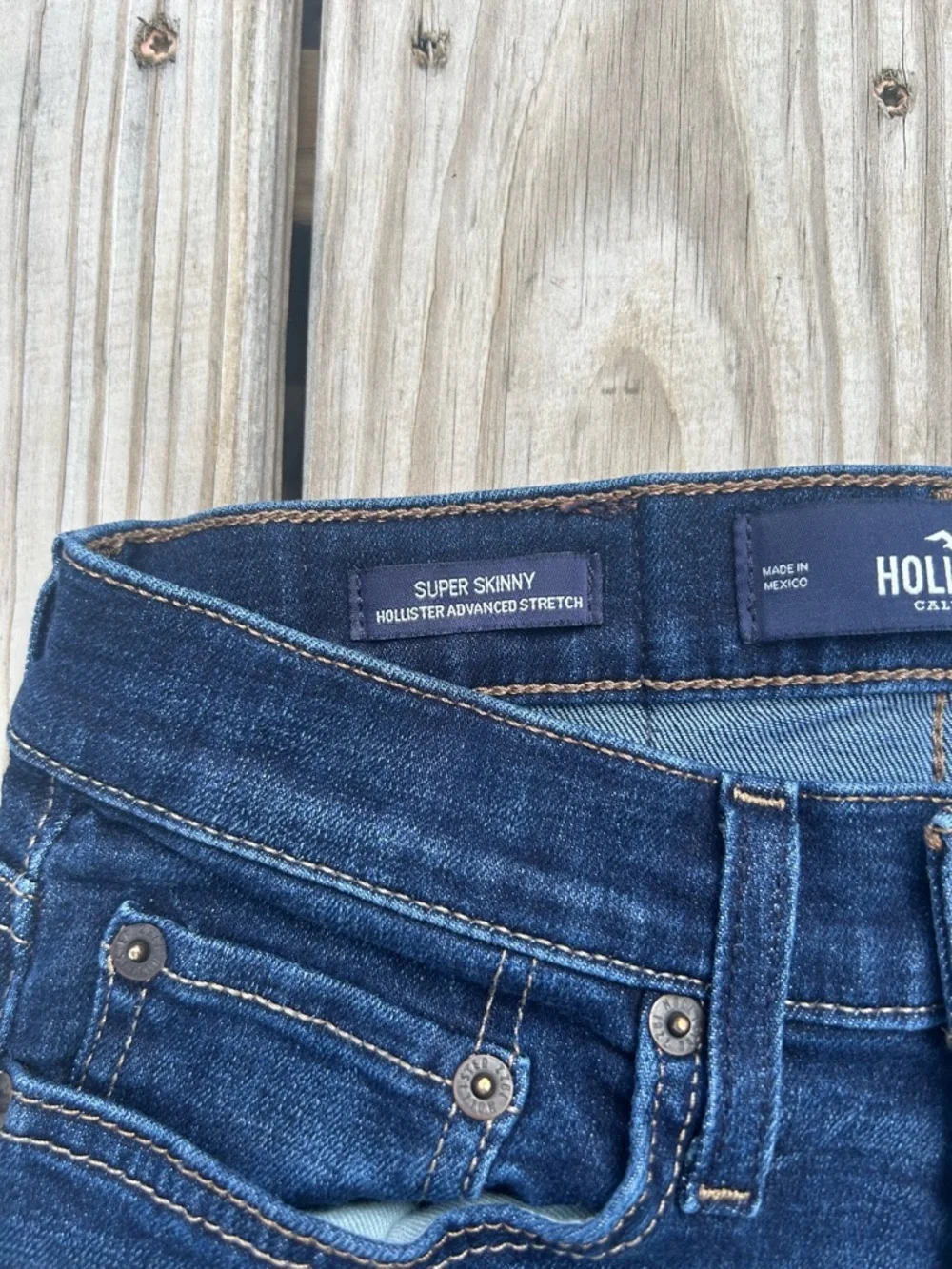 Hollister this pair