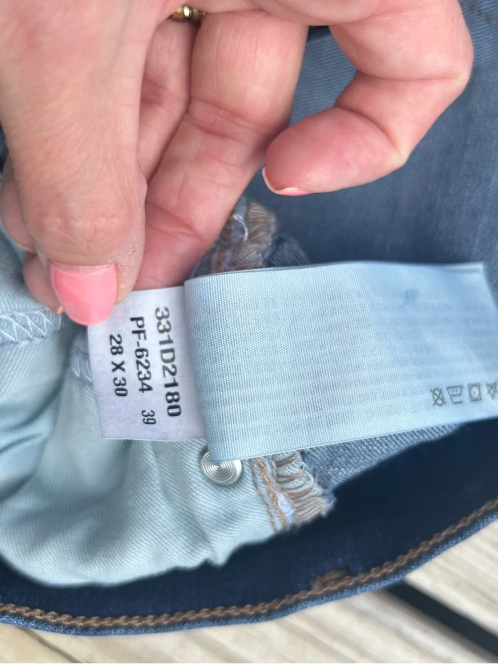 Hollister this pair