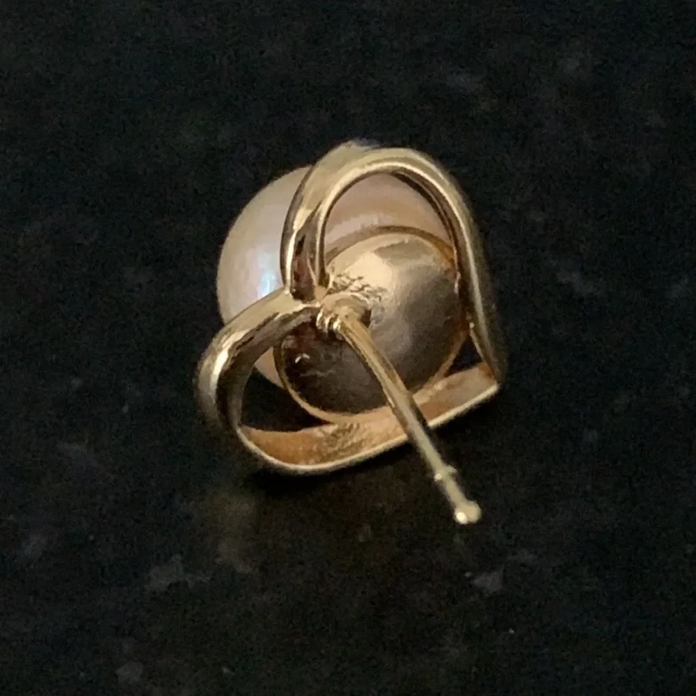 Pink Freshwater Cultured Pearl Stud Earrings in 18k Gold Plated Heart Setting