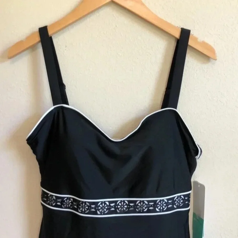 Sea & Sand feminine sporty